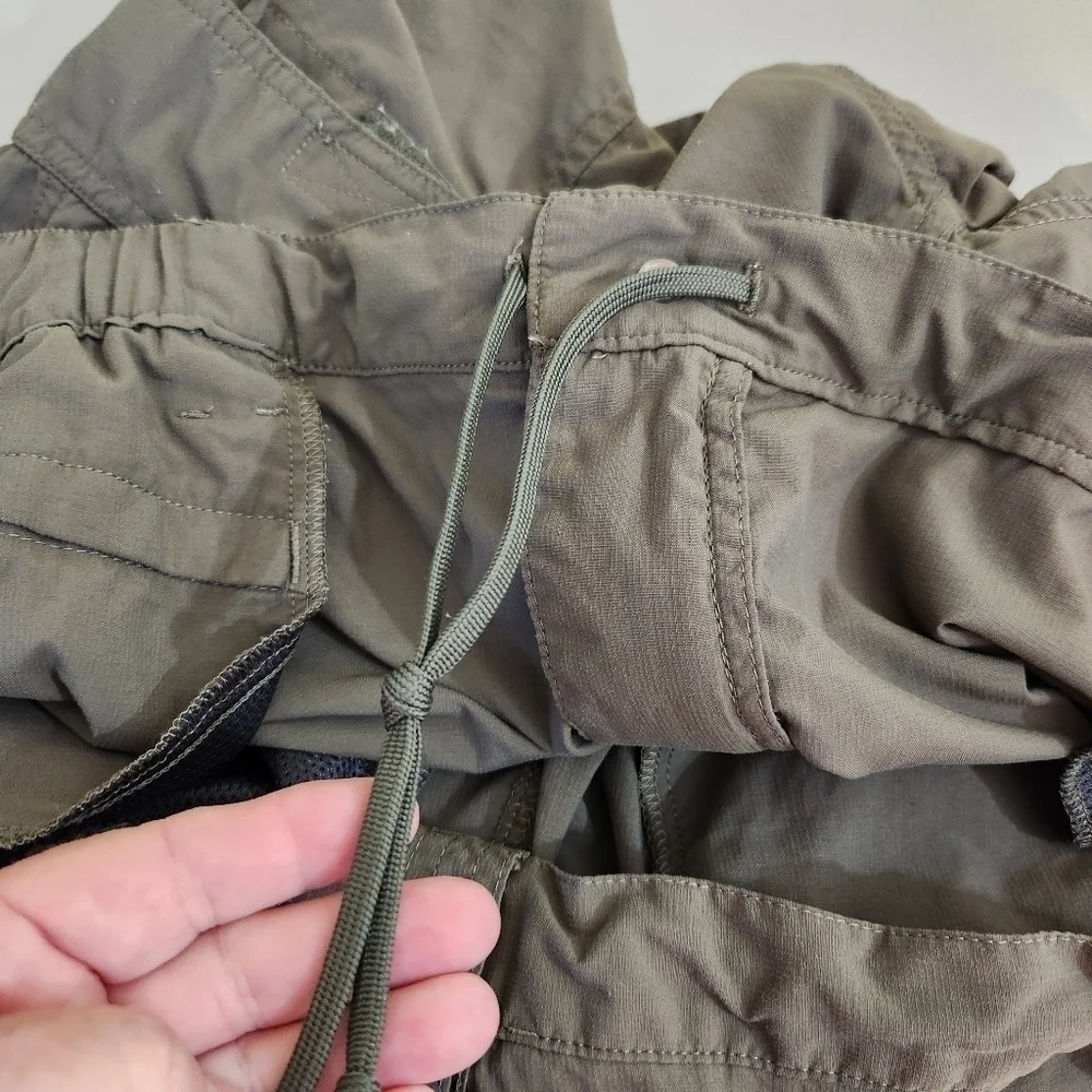 The North Face Mens Stow Pocket Casual Lightweight Cargo Shorts, sz XXL